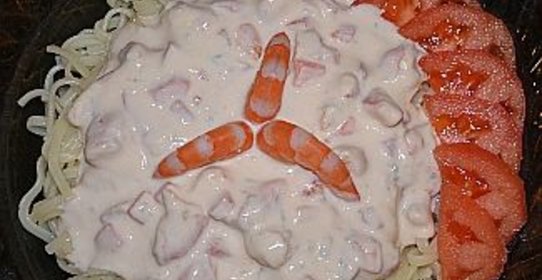 Креветки в сырно-сливочном соусе с пастой