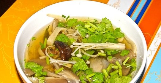 Грибной суп по-тайски