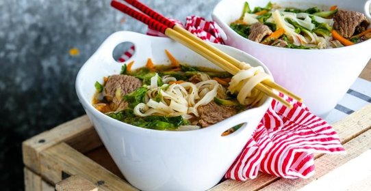 Вьетнамский суп с говядиной и лапшой