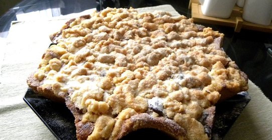 Пирог с творожно-яблочной начинкой