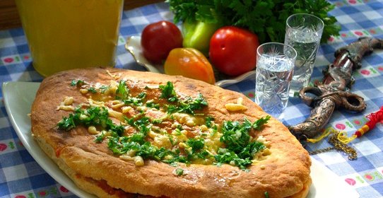 Запеченный армянский лаваш с овощами