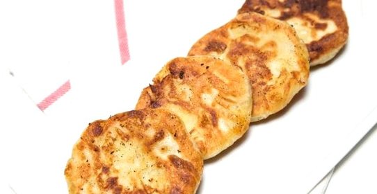 Бездрожжевые жареные пирожки с картошкой