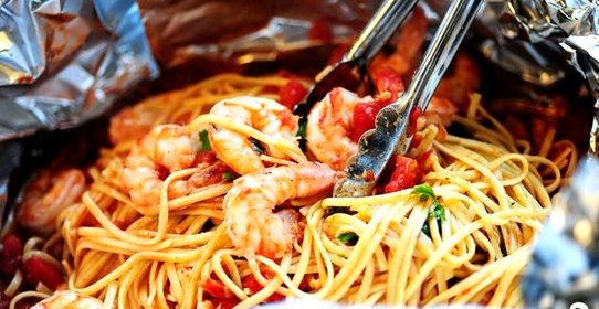 Креветки со спагетти