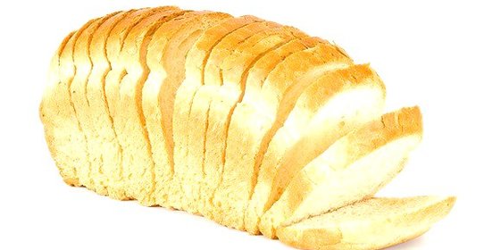 Свежий белый хлеб
