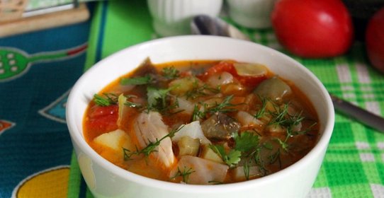 Куриный суп с осенними овощами