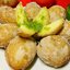 Картофель в соли с зеленым соусом mojo verde по-канарски