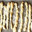 Хлебные палочки с чесноком и сыром