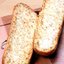 Чесночный хлеб со сливочным маслом