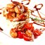 Остро-пряные креветки с имбирем, чили, томатами и кокосом