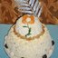 Снежный торт с марципаном, орехами и курагой