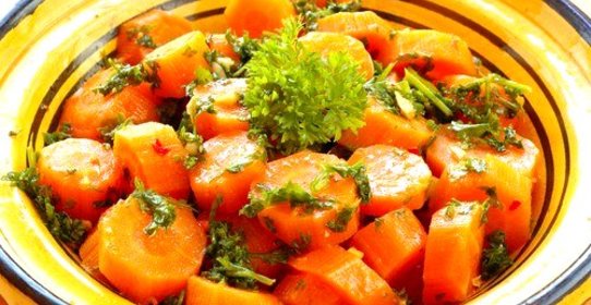 Морковь в кленовом сиропе со свежим укропом