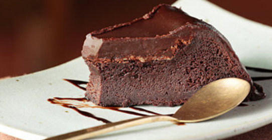 Шоколадное пирожное с перцем чили