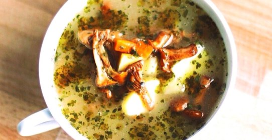 Грибной суп с лисичками