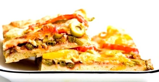 Вегетарианская пицца со стручковой фасолью