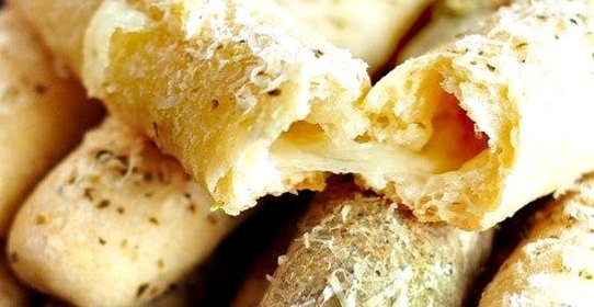 Хлебные палочки с сыром