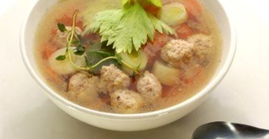 Куриный суп с шариками из индейки