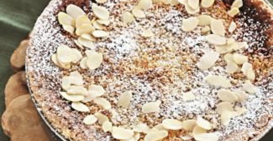 Миндальный пирог
