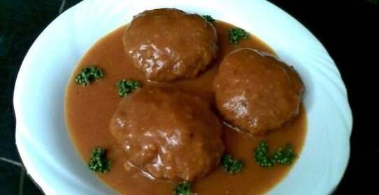 Котлеты с подливкой