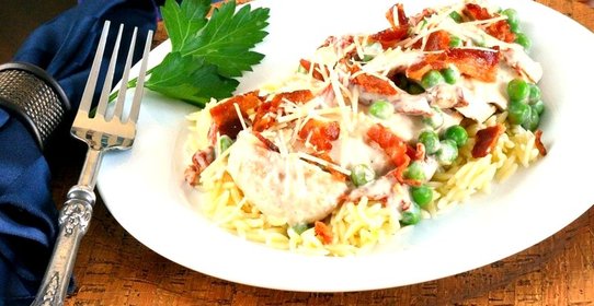 Куриная грудка в чесночном соусе