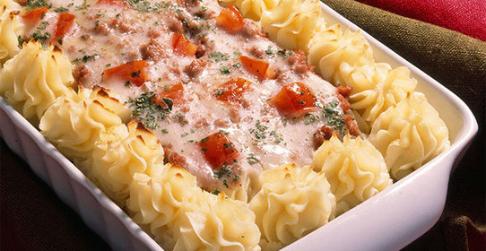 Запеканка с тушенкой