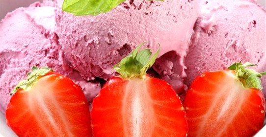 Йогуртовая гранита с клубникой