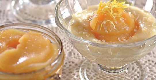 Желе из айвы с лимонно-миндальным кремом