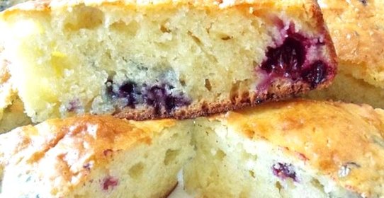 Пирог с черной смородиной