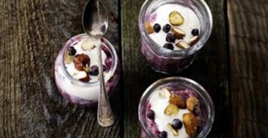 Овсянка с гранатовым соком и творогом