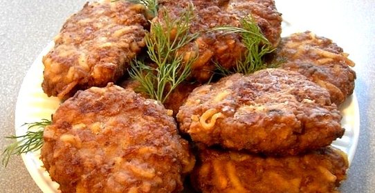 Котлеты из фарша с картофелем