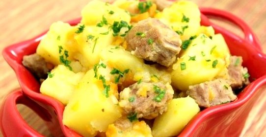 Картофель тушёный с мясом