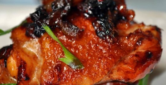 Курица в кока-коле с карамелизованным луком по-шанхайски