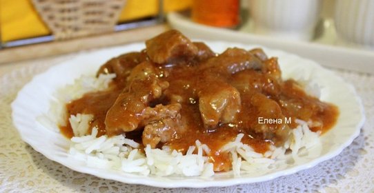 Свинина в томатно-луковом соусе