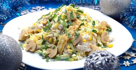 Салат с куриной грудкой