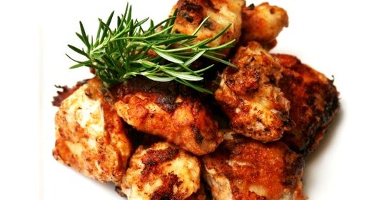 Жареная курица на сковороде