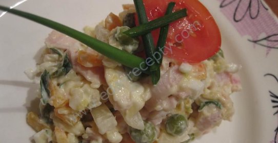 Салат копченая курица сыр