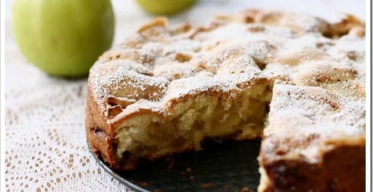 Шарлотка (яблочный пирог)