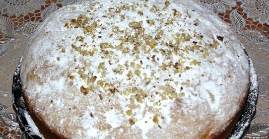 Яблочный пирог с грецкими орехами