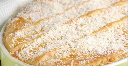 Рыбный пирог под шапкой из сырного теста