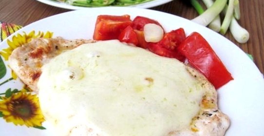 Куриные отбивные с сыром в духовке