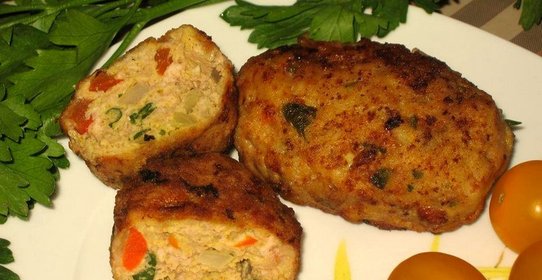 Мясные котлеты с кускусом