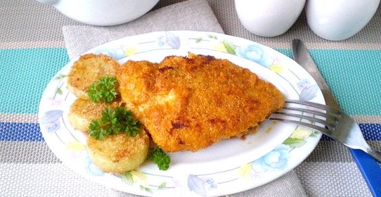 Куриная грудка на сковороде