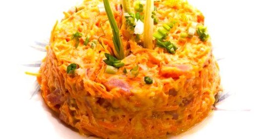 Морковный салат с яблоком и фенхелем
