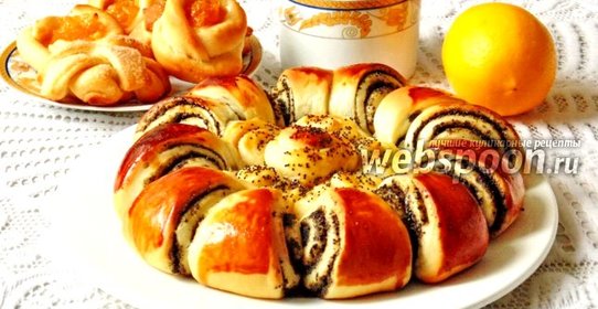 Булка с маком «Цветок»