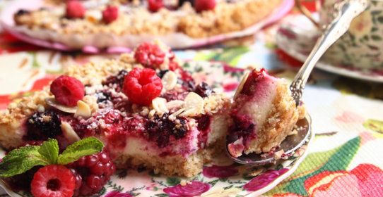 Творожно-ягодный пирог