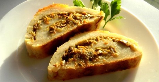 Картофельный рулет с грибами
