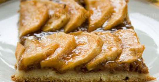 Открытый яблочный пирог