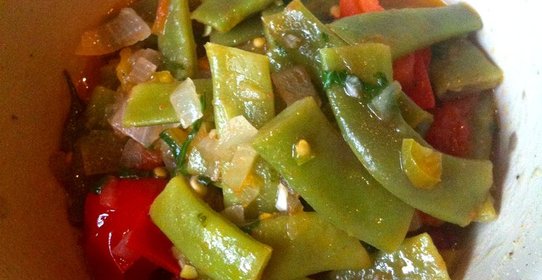 Рагу из свежей зеленой фасоли