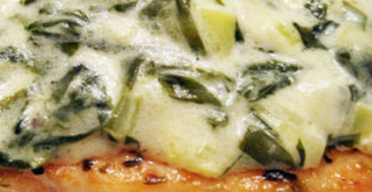 Семга с прованскими травами под соусом из щавеля