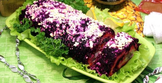 Рыбная солянка с кислыми яблоками