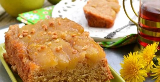 Постный яблочный пирог-перевертыш